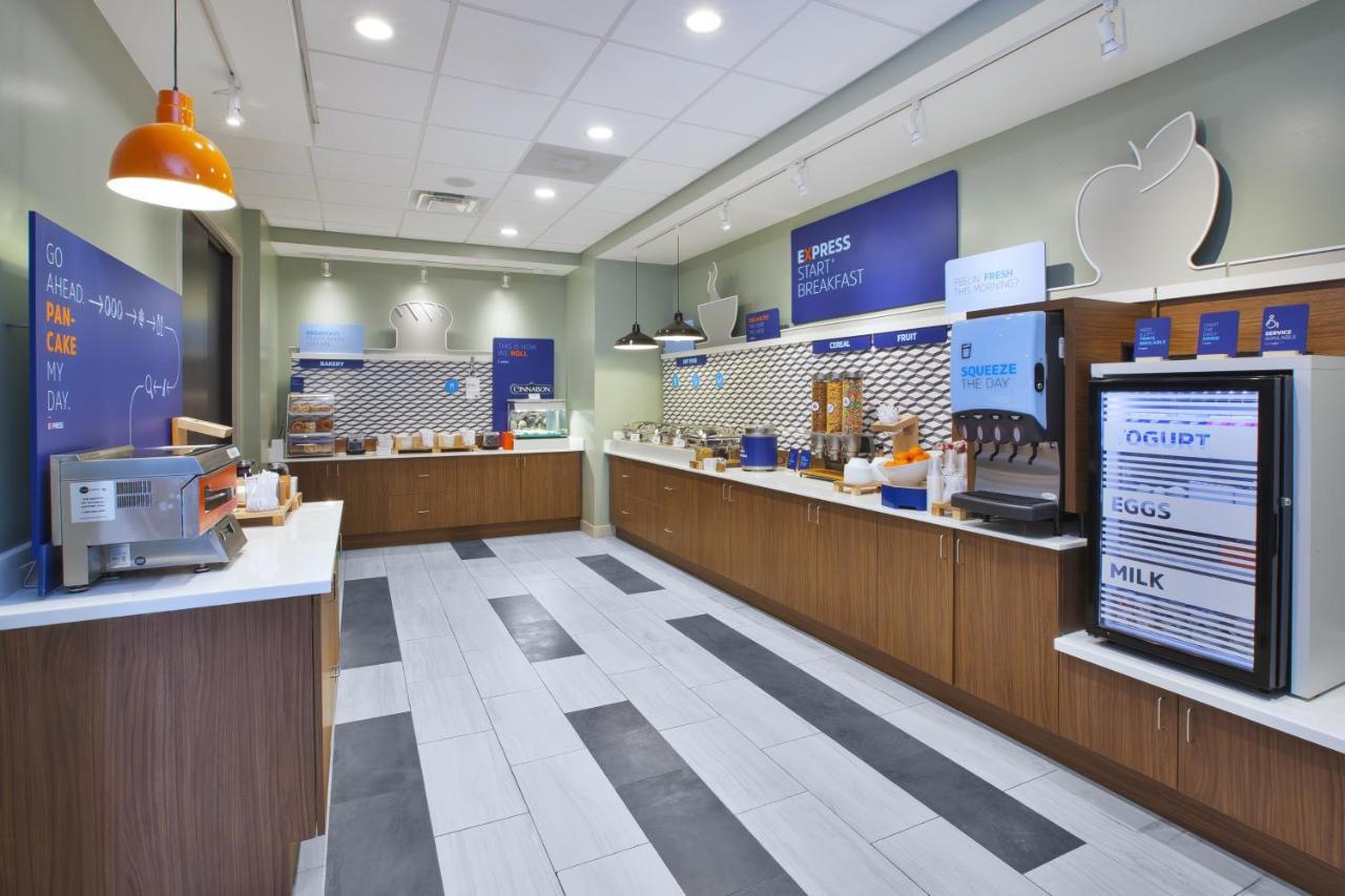 Holiday Inn Express & Suites Wooster By Ihg Exterior photo